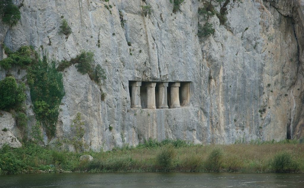 Asarkale Kaya Mezarı - Turizm Haritası